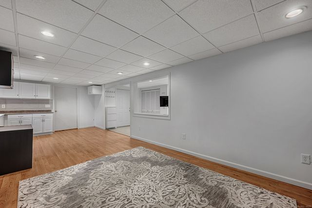 18 Roma Avenue, Waterbury, CT 06708