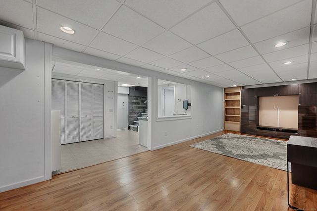 18 Roma Avenue, Waterbury, CT 06708