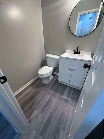 737 Longleaf LN, Newport News, VA 23608