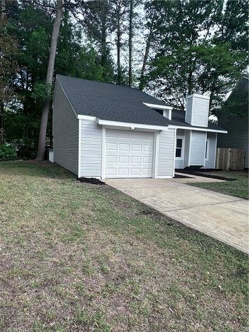 737 Longleaf LN, Newport News, VA 23608