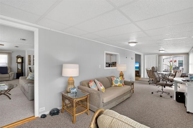 652 LA SALA, North Port, FL 34287