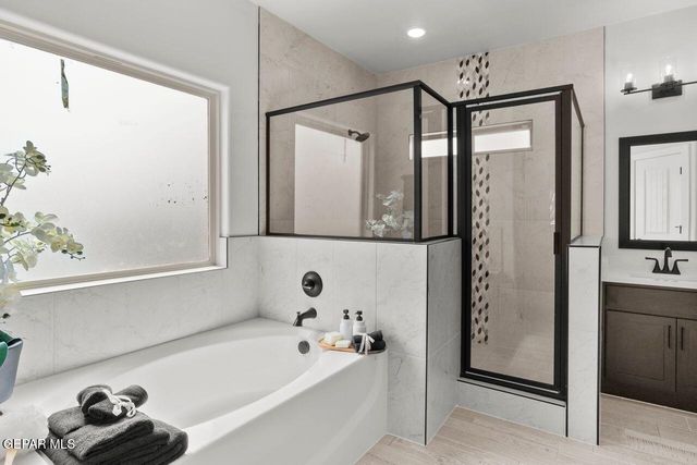 3764 Peak Place, El Paso, TX 79938