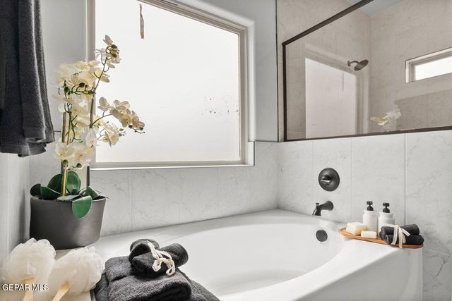 3764 Peak Place, El Paso, TX 79938