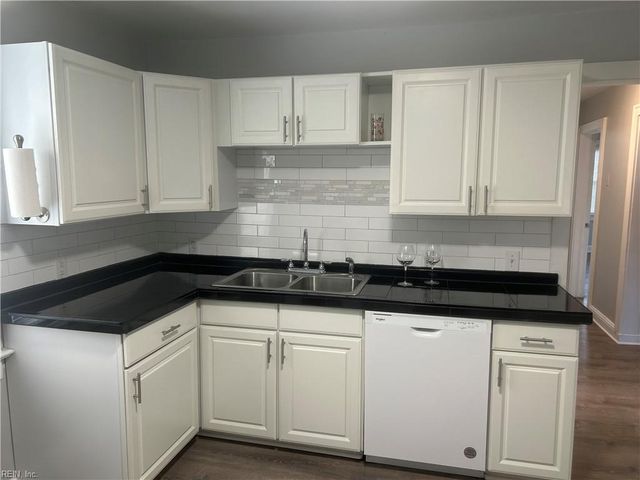 1232 W Ocean View AVE, Norfolk, VA 23503