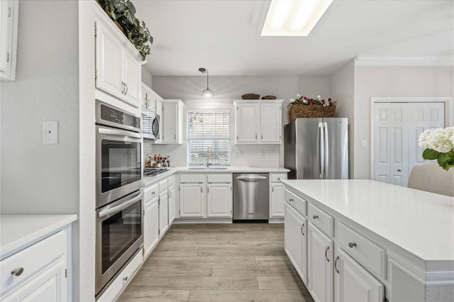 6506 Needham LN, Austin, TX 78739