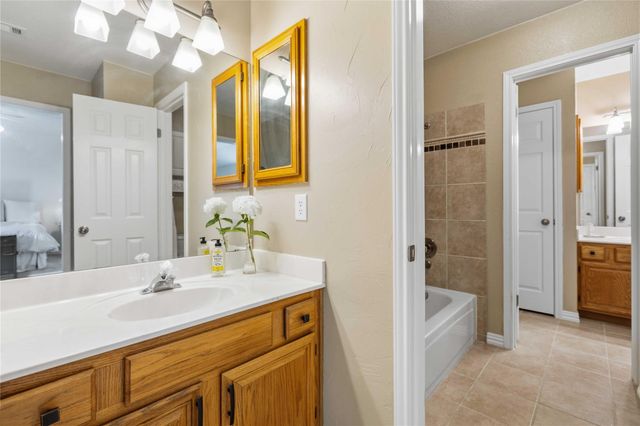 6506 Needham LN, Austin, TX 78739