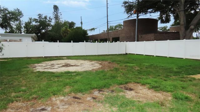 6543 34TH TERRACE N, St Petersburg, FL 33710