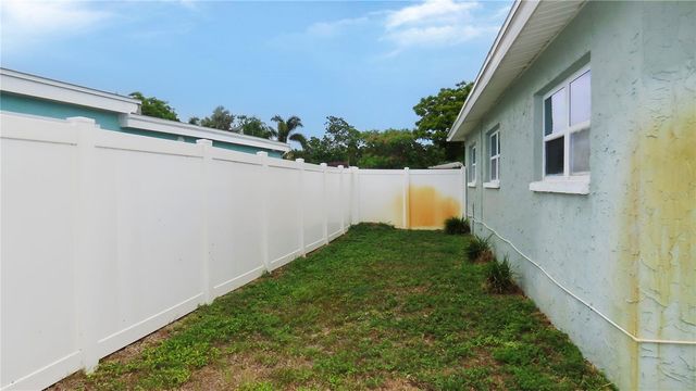 6543 34TH TERRACE N, St Petersburg, FL 33710