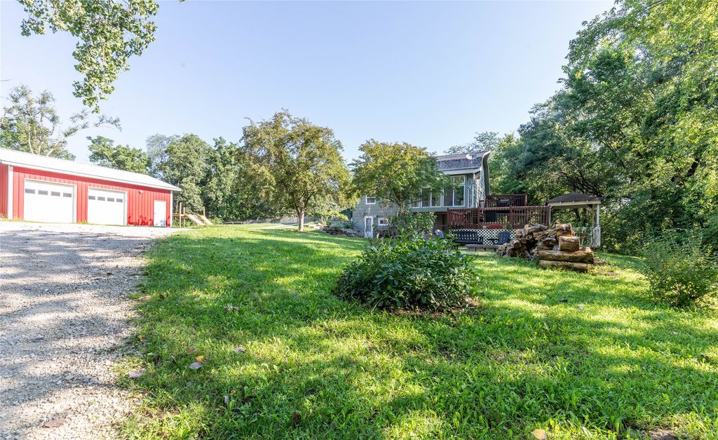 2117 Warren Avenue, St Charles, IA 50240