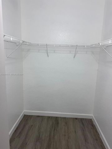 374 NE 27th Ave 203, Homestead, FL 33033