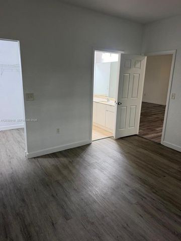 374 NE 27th Ave 203, Homestead, FL 33033