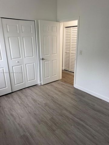 374 NE 27th Ave 203, Homestead, FL 33033