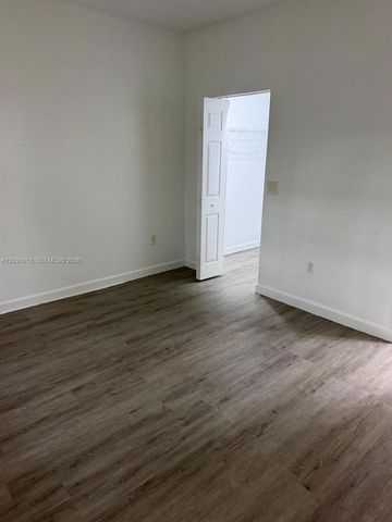 374 NE 27th Ave 203, Homestead, FL 33033