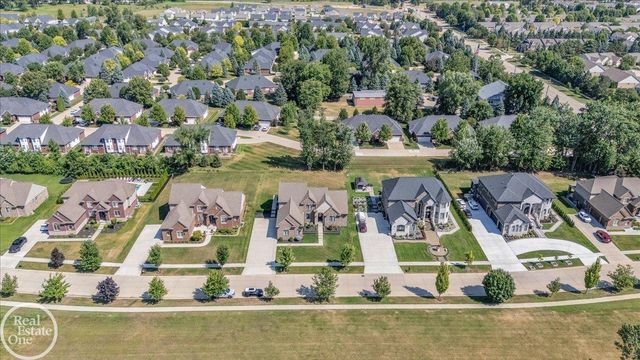 3941 Corkwood Drive, Sterling Heights, MI 48314