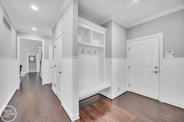 3941 Corkwood Drive, Sterling Heights, MI 48314