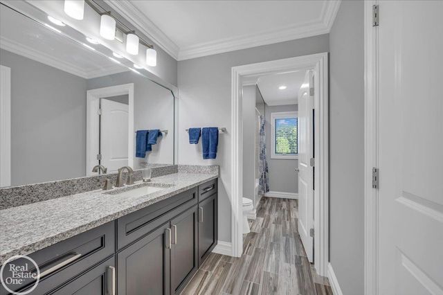 3941 Corkwood Drive, Sterling Heights, MI 48314