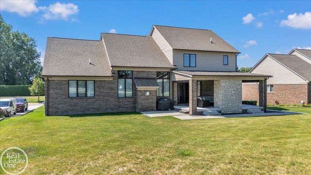 3941 Corkwood Drive, Sterling Heights, MI 48314