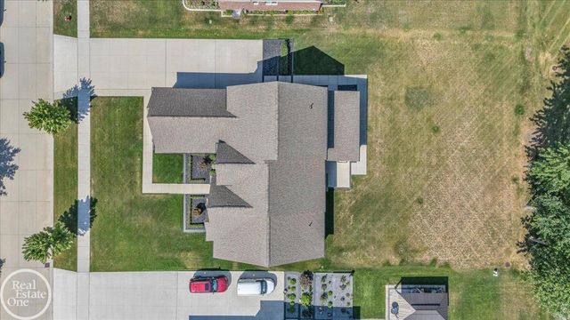 3941 Corkwood Drive, Sterling Heights, MI 48314
