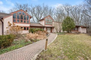 5 Bridle Lane, Bannockburn, IL 60015
