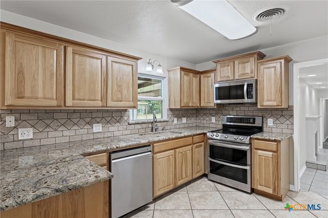1401 LUKER Road, Belton, TX 76513