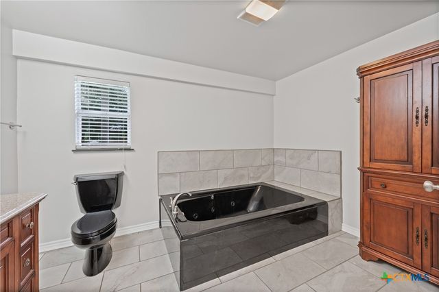 1401 LUKER Road, Belton, TX 76513