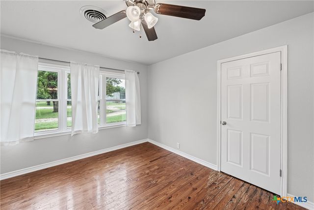 1401 LUKER Road, Belton, TX 76513