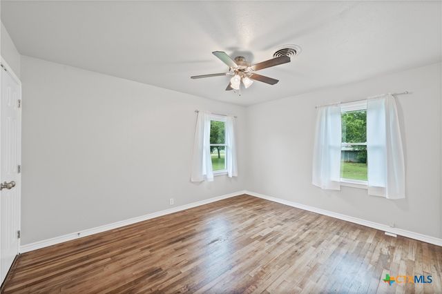 1401 LUKER Road, Belton, TX 76513