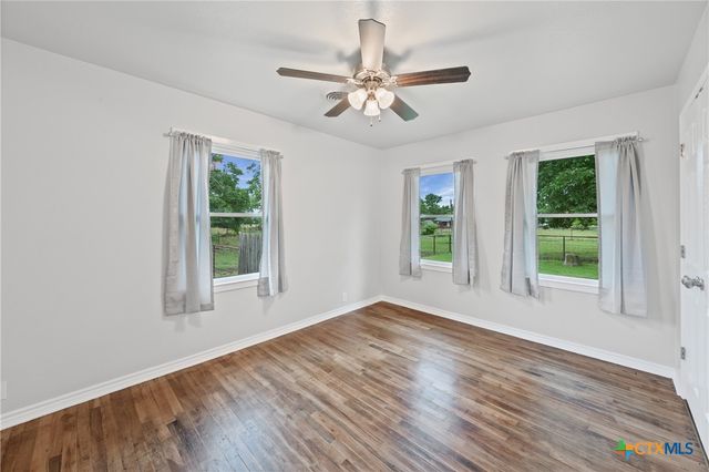 1401 LUKER Road, Belton, TX 76513