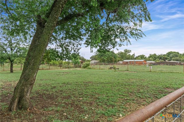 1401 LUKER Road, Belton, TX 76513