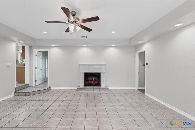 1401 LUKER Road, Belton, TX 76513