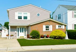 106 Chingarora Avenue, Keyport, NJ 07735