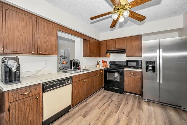 918 WINDWARD WAY, Palm Harbor, FL 34685