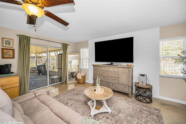 918 WINDWARD WAY, Palm Harbor, FL 34685