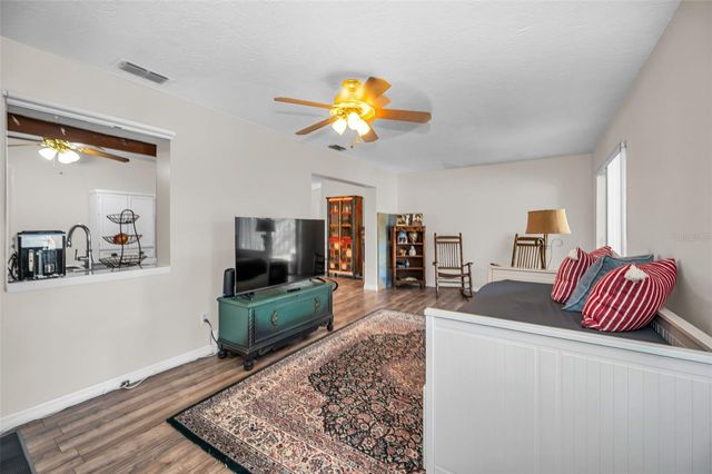 918 WINDWARD WAY, Palm Harbor, FL 34685