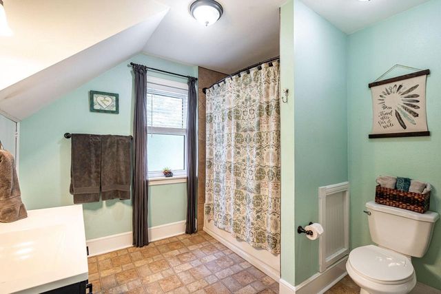 12500 Knoll ROAD, Elm Grove, WI 53122