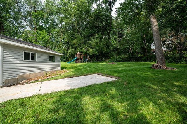 12500 Knoll ROAD, Elm Grove, WI 53122