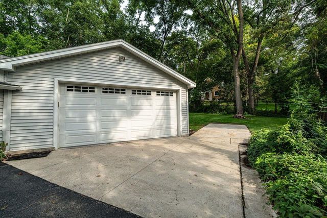 12500 Knoll ROAD, Elm Grove, WI 53122