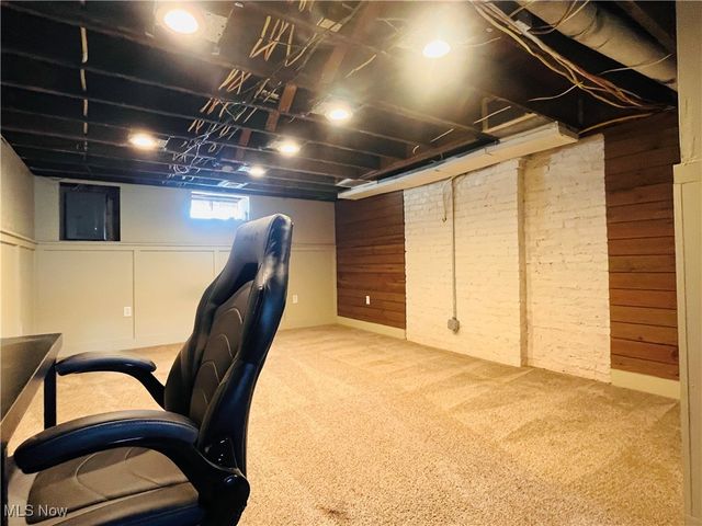 1958 Newark Road, Zanesville, OH 43701