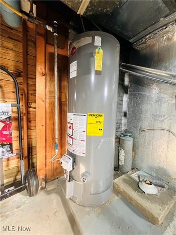 1958 Newark Road, Zanesville, OH 43701