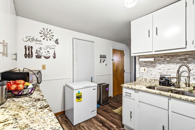 263 Cottage Avenue W, Saint Paul, MN 55117