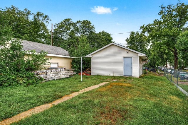 263 Cottage Avenue W, Saint Paul, MN 55117
