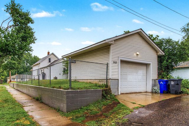 263 Cottage Avenue W, Saint Paul, MN 55117