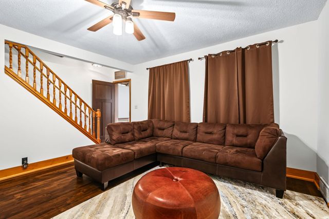 263 Cottage Avenue W, Saint Paul, MN 55117