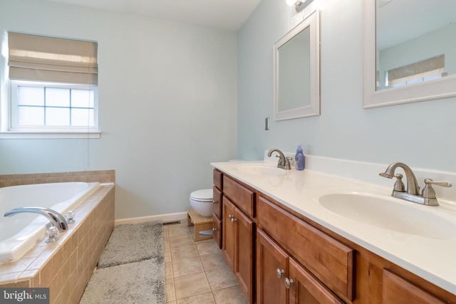 46 WILDFLOWER CIRCLE, Lebanon, PA 17046