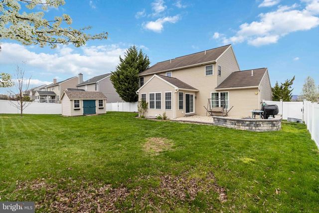 46 WILDFLOWER CIRCLE, Lebanon, PA 17046