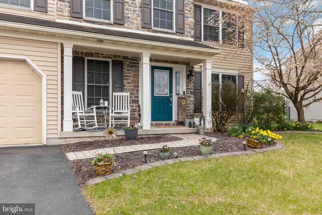 46 WILDFLOWER CIRCLE, Lebanon, PA 17046