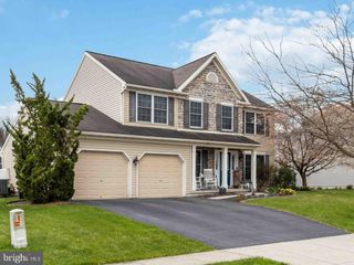 46 WILDFLOWER CIRCLE, Lebanon, PA 17046