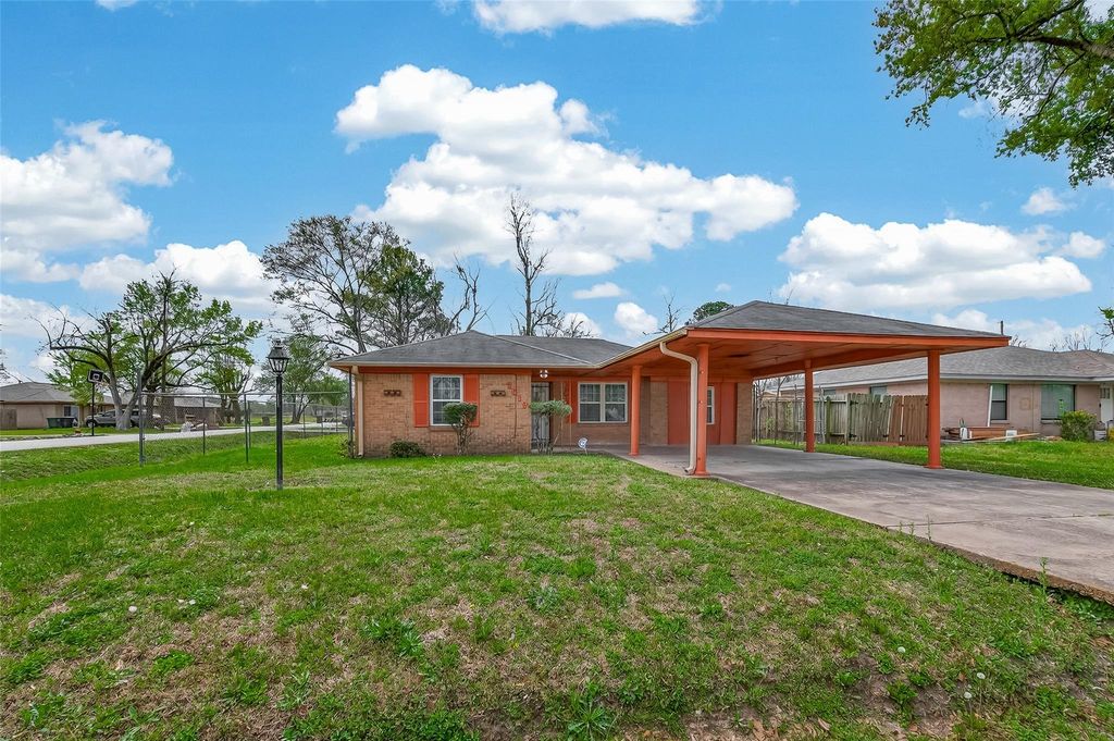 2619 Homer Street, Houston, TX 77091