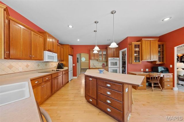 120 Champion Circle, Troy, MO 63379