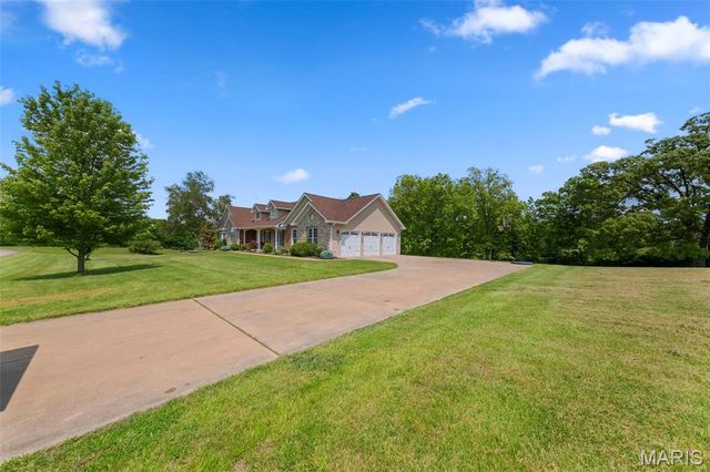 120 Champion Circle, Troy, MO 63379